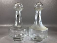 Pair of handmade glass decanters with rounded stoppers by Royal Leerdam Kristalunie, Holland, each