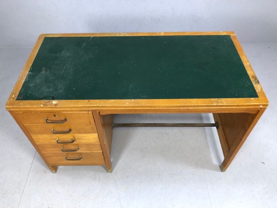 Mid Century style desk with green leather inlay and five drawers, approx 122cm x 60cm x 73cm tall - Image 2 of 5