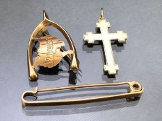 9ct Gold Brooch, 9ct Gold Cross and 9ct Gold Horseshoe Brooch total weight approx 4g