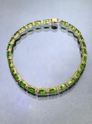 9ct Gold bracelet set with Green Garnet (clasp A/F) approx 185m in length