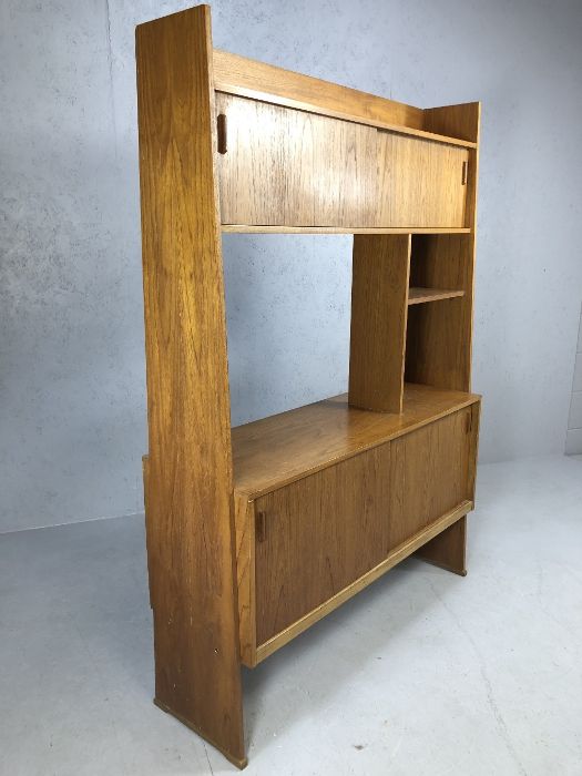 Mid Century wall unit with cupboards and shelves, approx 120cm x 25cm x 168cm tall - Image 6 of 6