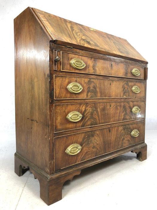 Antique bureau with four drawers and fall front writing slope revealing pigeon holes, approx 92cm - Image 5 of 5