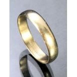9ct White gold ring / band size 'R' approx 2.8g