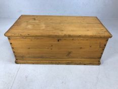 Antique pine blanket box, approx 97cm x 47cm x 40cm tall