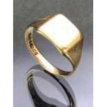 9ct Gold Signet ring size approx 'S' & 4.3g