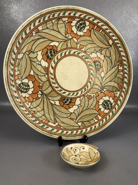 Charlotte Rhead for Crown Ducal 'Tudor Rose' pattern charger, pattern No. 4491, approx 36cm in - Bild 2 aus 7