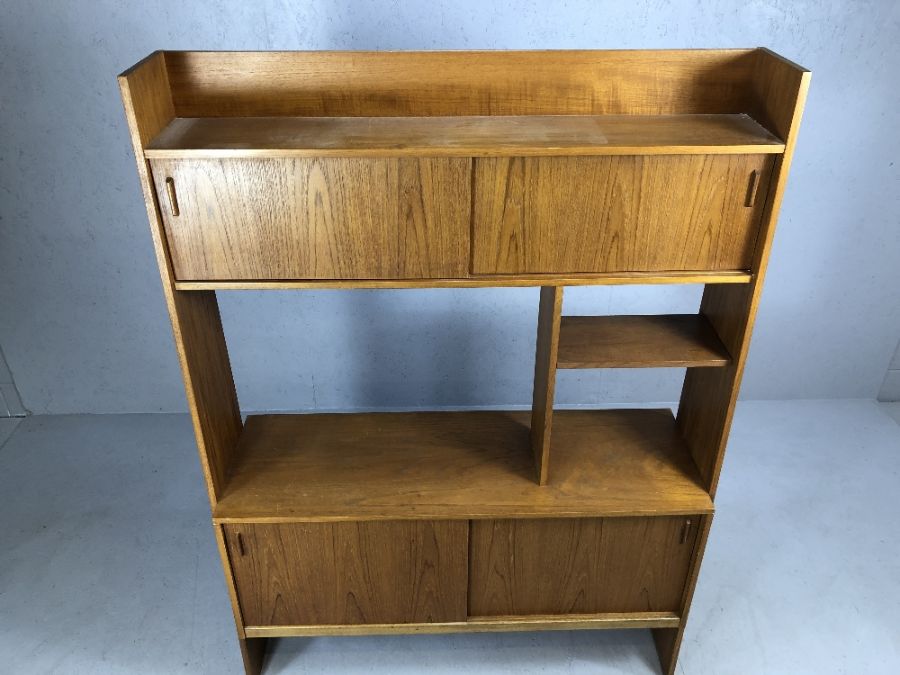 Mid Century wall unit with cupboards and shelves, approx 120cm x 25cm x 168cm tall - Image 4 of 6