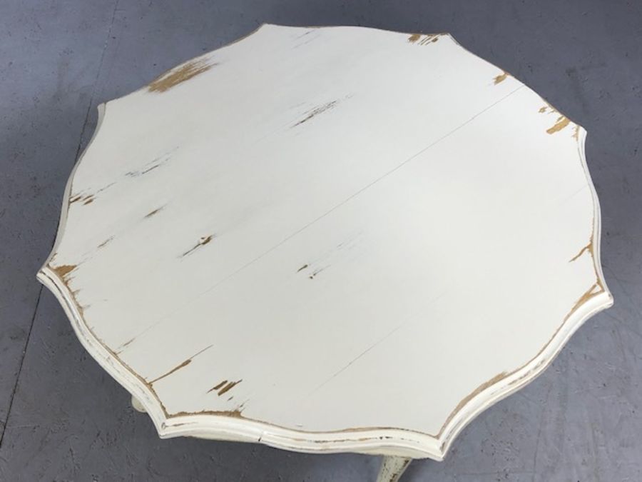 Octagonal small coffee table with distressed paint effect, approx 75cm x 75cm x 40cm tall - Image 3 of 3