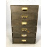 Flight of six vintage drawers in wooden case with brass handles (A/F), approx 26cm x 39cm x 61cm
