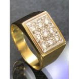 18ct Gold fully hallmarked chunky square ring set with nine Diamonds size 'Q' & 7.3g