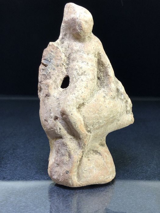 Terracotta pipe clay figurine, possibly Roman, depicting a youth seated backwards, on the back of - Image 7 of 8