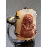 9ct Gold Cameo ring set with square stone and raised Cameo size 'M'