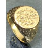 9ct Gold ring approx size 'U' and 13g