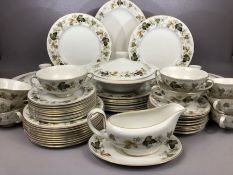 Royal Doulton 'Larchmont' pattern part dinner service comprising nine dinner plates, nine side