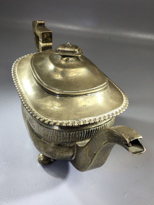 London Hallmarked silver teapot on ball feet by maker Lambert & Co (Herbert Charles Lambert) - Image 2 of 7