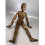19th Century wooden artists Lay figure / mannequin, well carved, of natural form, with articulated