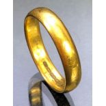 22ct Gold band size 'S' and approx 5.9g