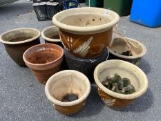 Collection of modern garden pots, approx 9
