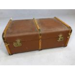 Cane-bound vintage travel trunk, approx 80cm x 52cm x 32cm