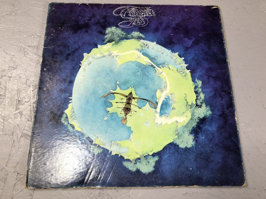16 YES & SOLO LPs inc. Close To The Edge, 90125, Fragile, Relayer, Yes Album, Topographic Oceans, - Image 4 of 17