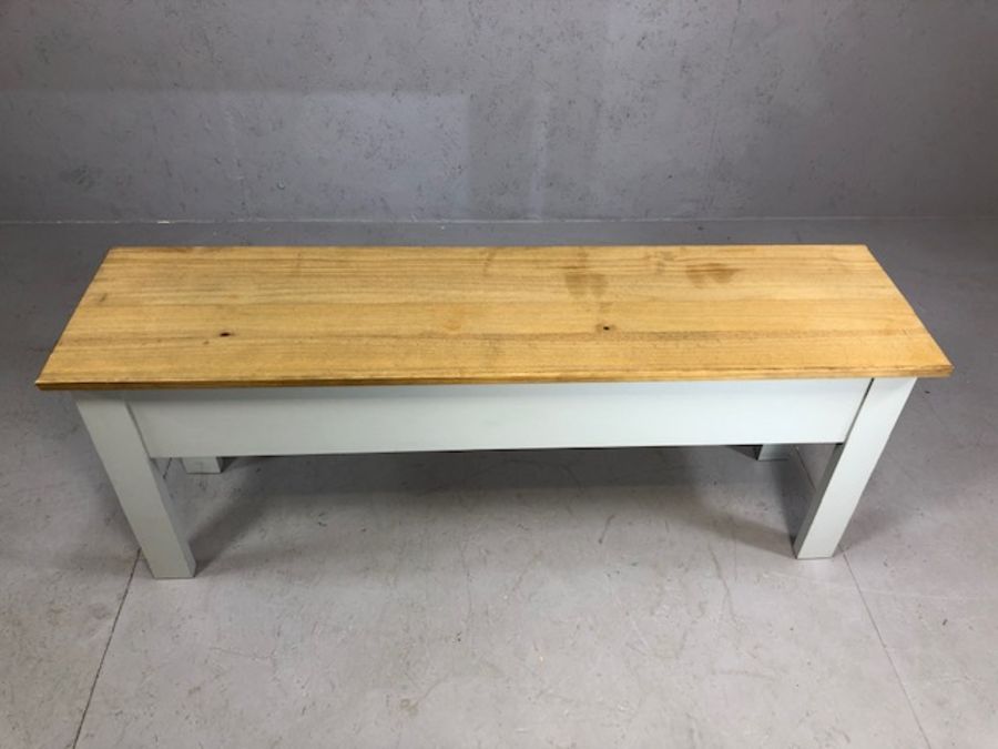 Modern pine-effect storage bench with white-painted legs - Image 3 of 5