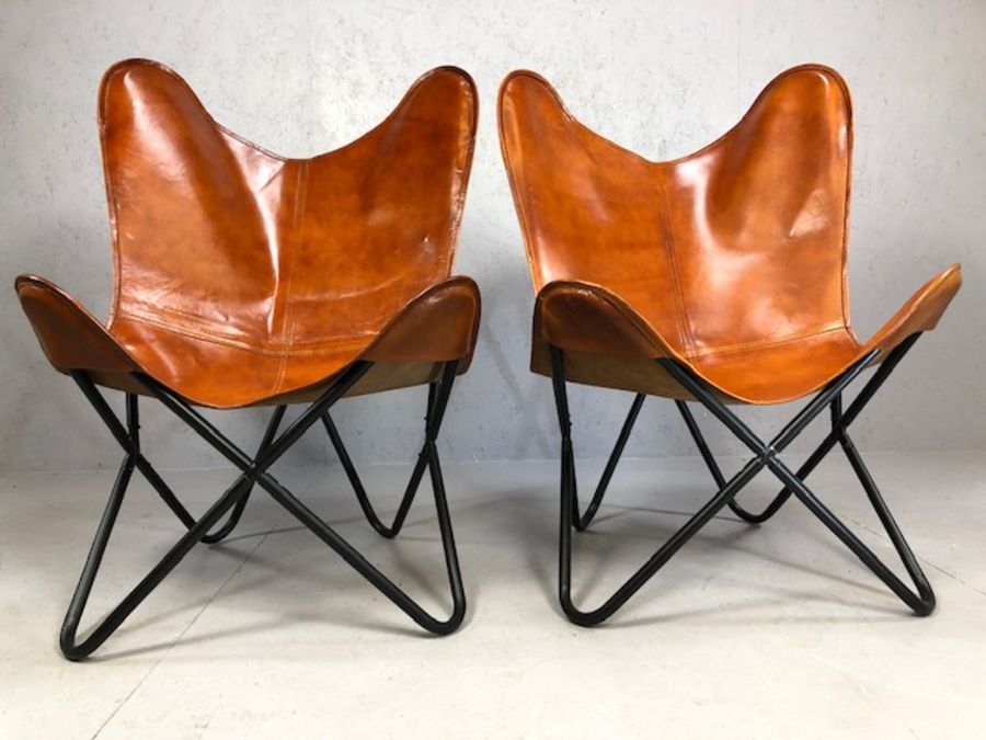 Pair of tan leather chairs on black metal frames - Image 2 of 4