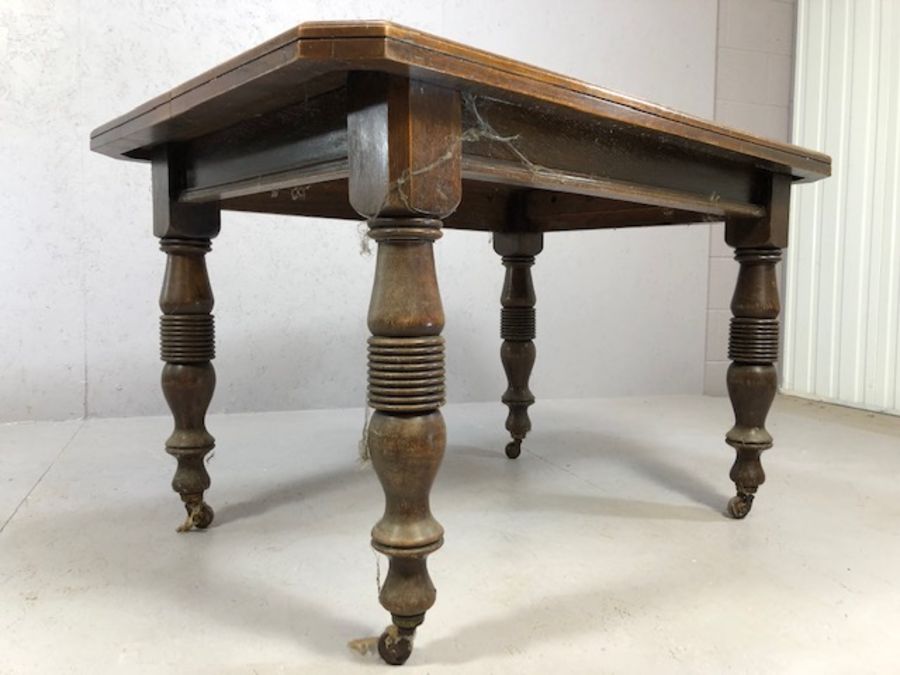 Victorian oak table on turned legs, approx 120cm x 85cm, leaf approx 51cm wide - Image 4 of 4