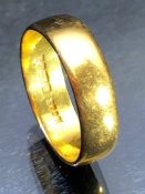 22ct Gold fully hallmarked Gold band approx size 'L' & 4.8g