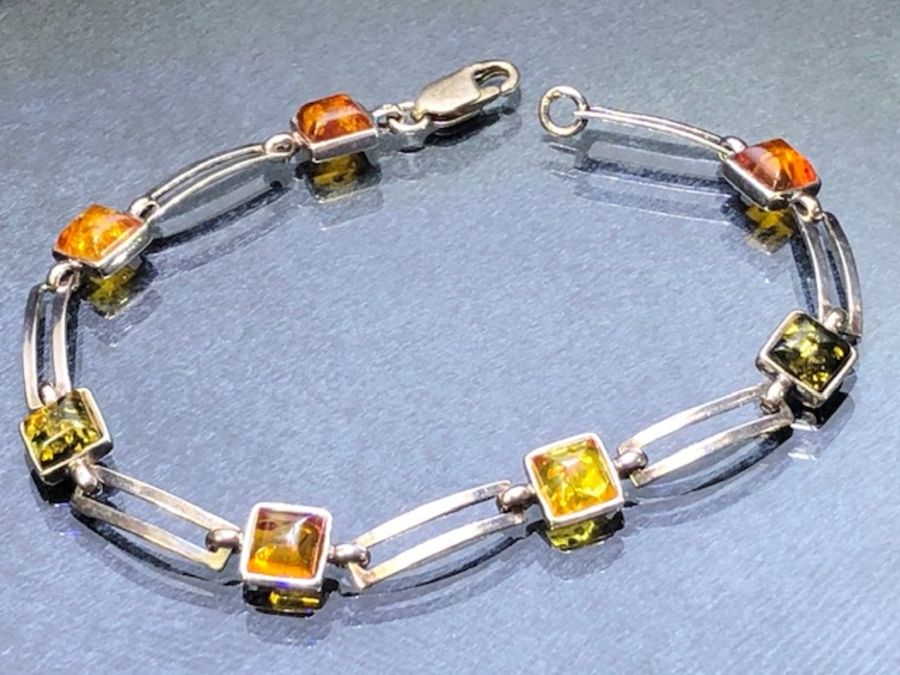 Silver 925 Bracelet set with gemstones approx 18cm long and in presentation box - Image 3 of 3