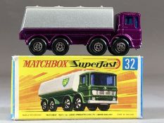 Boxed Diecast vehicle: Matchbox series No.32 Leyland Petrol Tanker in rare livery with plain