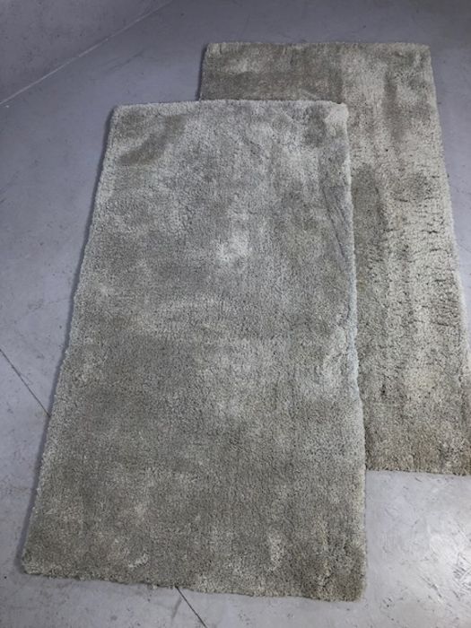 Two modern grey rugs and one other, the pair approx 150cm x 80cm - Image 3 of 4