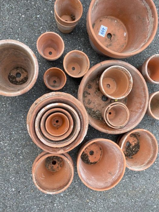 Collection of terracotta garden pots - Image 3 of 3