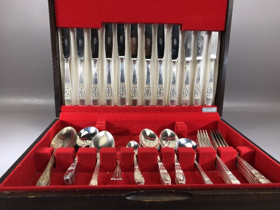 Boxed canteen of flatware by Flexfit (A/F) - Image 2 of 5