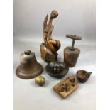 Interesting collection of wooden items / treen to include a Scottish turned wooden 'quaich' or