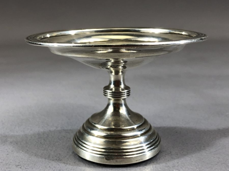 Silver hallmarked dish (Diameter 14cm) by Viners and small Silver hallmarked Tazza approx 152g - Image 2 of 6