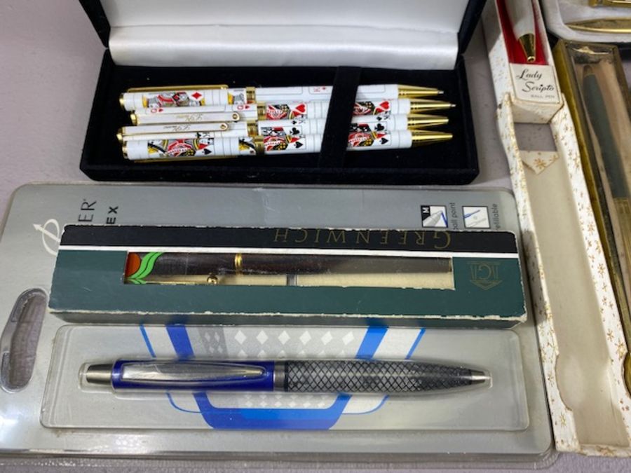 Large collection of mostly boxed fountain and ball pens to include Colibri, Paper Mate, Dunes, - Image 2 of 7