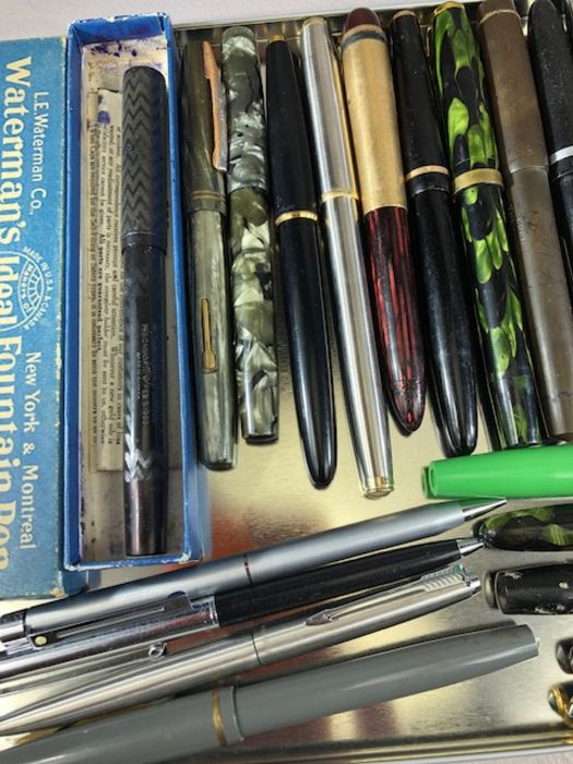 Collection of vintage pens many fountain pens - Image 2 of 4