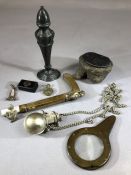 Collection of curios of varying ages to include two snuff boxes, one cork, one with inset coin, a