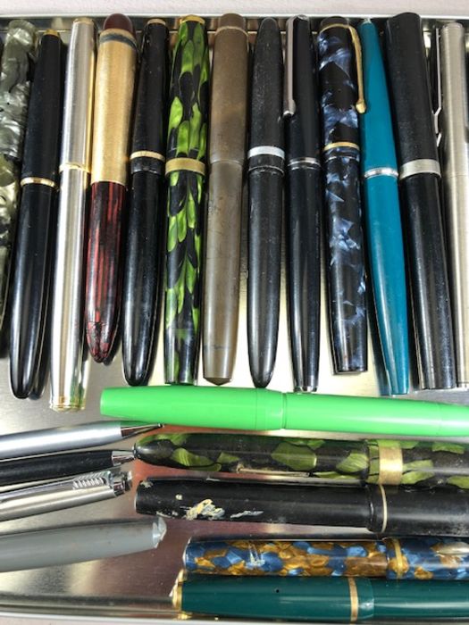 Collection of vintage pens many fountain pens - Image 3 of 4