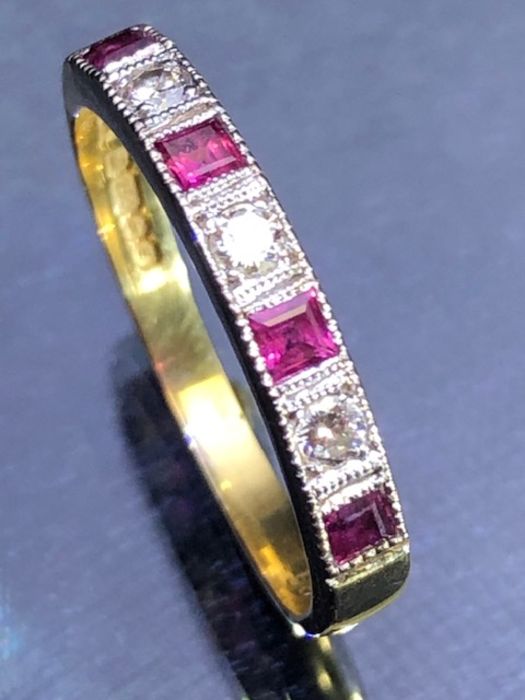 18ct fully hallmarked Gold ring set with Diamonds and Rubies approx size 'P' - Bild 2 aus 6