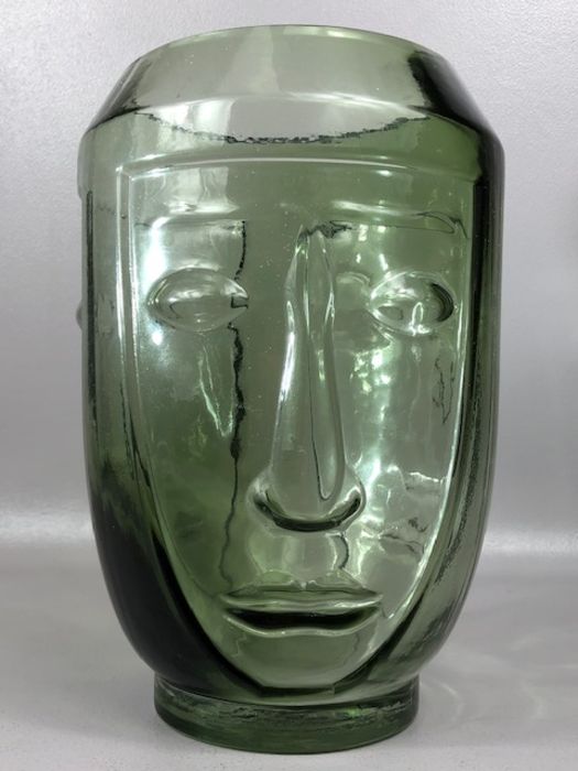 Contemporary green vase with face design to sides, approx 28cm in height - Image 4 of 5