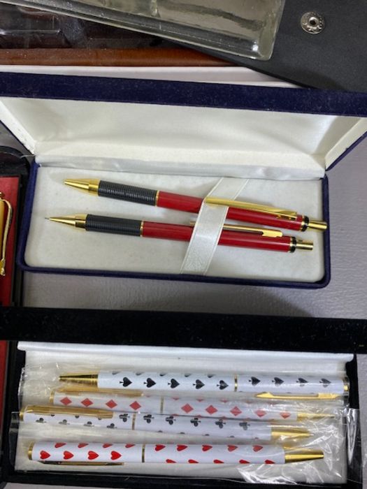 Large collection of mostly boxed fountain and ball pens to include Colibri, Paper Mate, Dunes, - Image 4 of 7