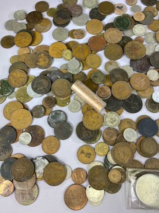 Large collection of various coins - Image 2 of 5