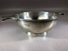 Silver hallmarked Porringer approx 12cm in diameter &155g hallmarked Birmingham for maker William