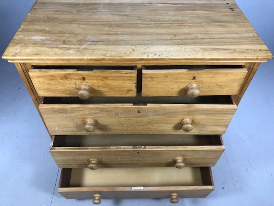 Pine chest of five drawers, approx 103cm x 49cm x 100cm tall - Image 3 of 4