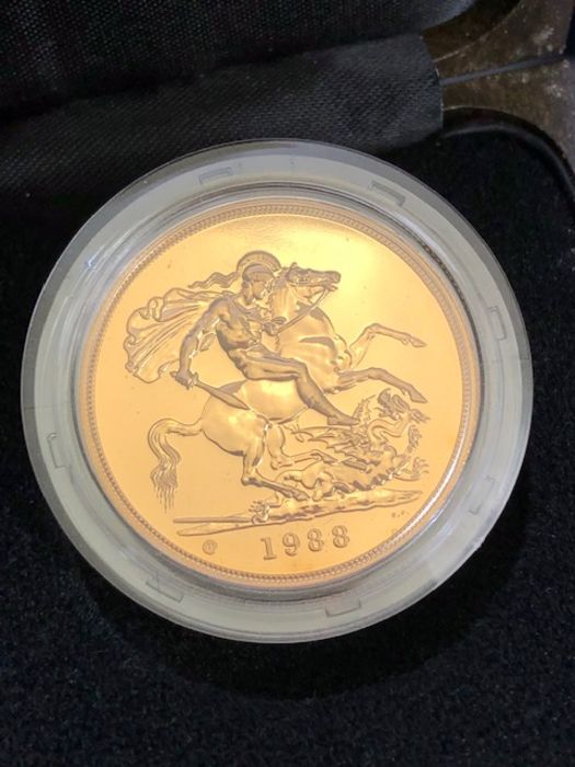United Kingdom £5 five pound Brilliant Uncirculated Gold coin in original box with paperwork No - Image 2 of 5