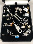 Good collection of silver jewellery to include seahorse pendant on chain, elephant earrings,