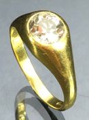 18ct Gold ring set with a single Old Mine Cut Diamond the round, faceted diamond, est weight 0.