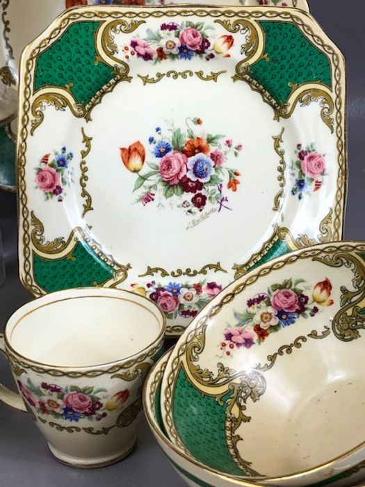 Myotts Royal Crown Staffordshire 'Bouquet' design tea and coffee service to include tea pot, sugar - Image 4 of 6