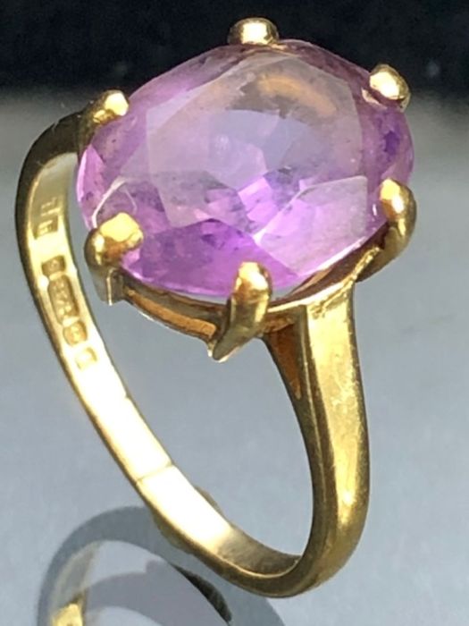 Large Oval faceted Amethyst approx 11.8mm x 9mm set with six good claws on 9ct Gold approx size ' - Image 4 of 5